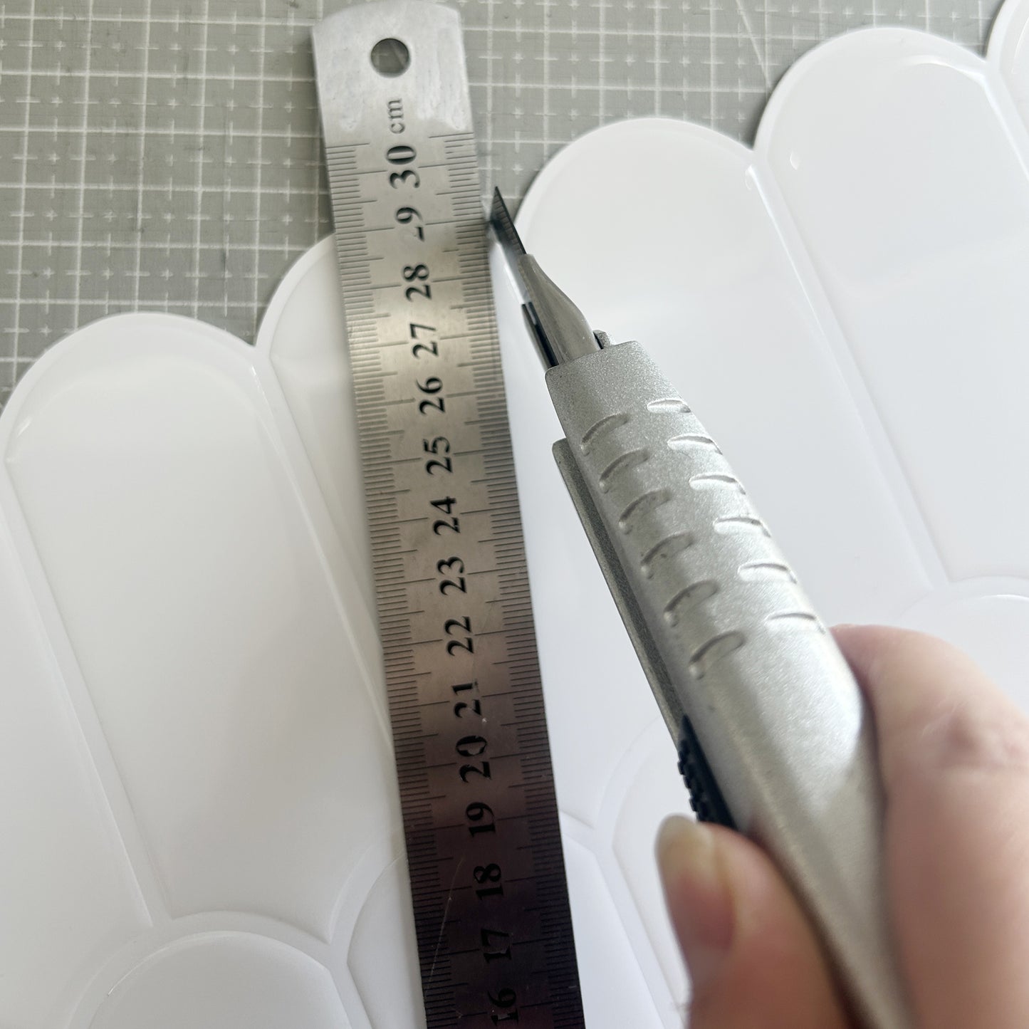 Feather Stick on Tile - All White